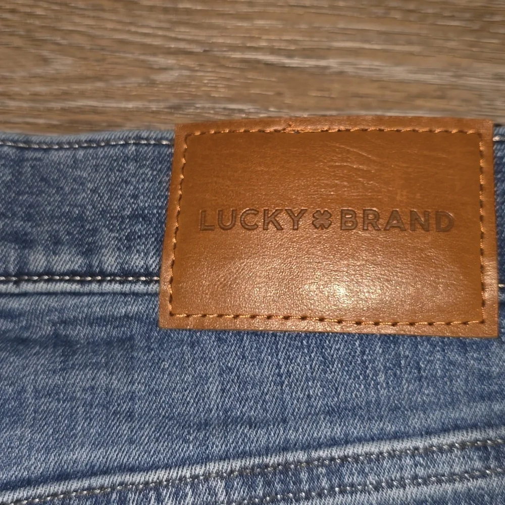Lucky Brand Women's Size 4 Straight Leg Blue Jeans
